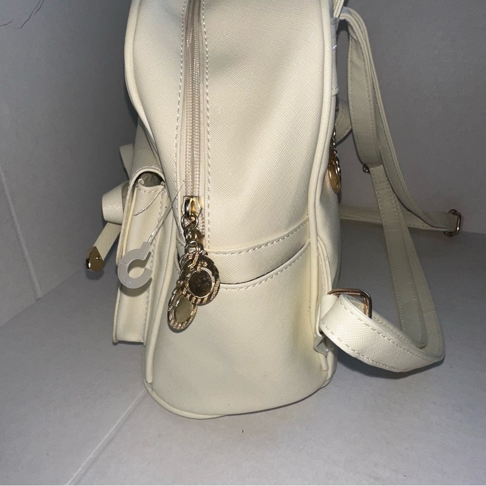 TIHAYNER - Cute leather backpack with bow for girls, mini backpack bag for women - Picture 9 of 9